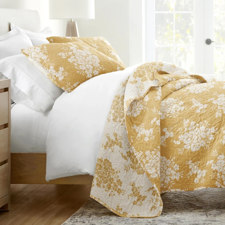 This Bedding Set Went Viral, Now on Sale