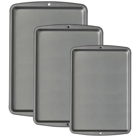 Wilton Premium Non-Stick Cookie Sheet Pan Bakeware Set 3-Piece, Packaging May Vary
